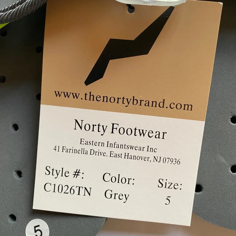 NWT‎ Norty Footwear Big Kid Size 5 Gray Adjustable Shower Shoes Sandals Slides